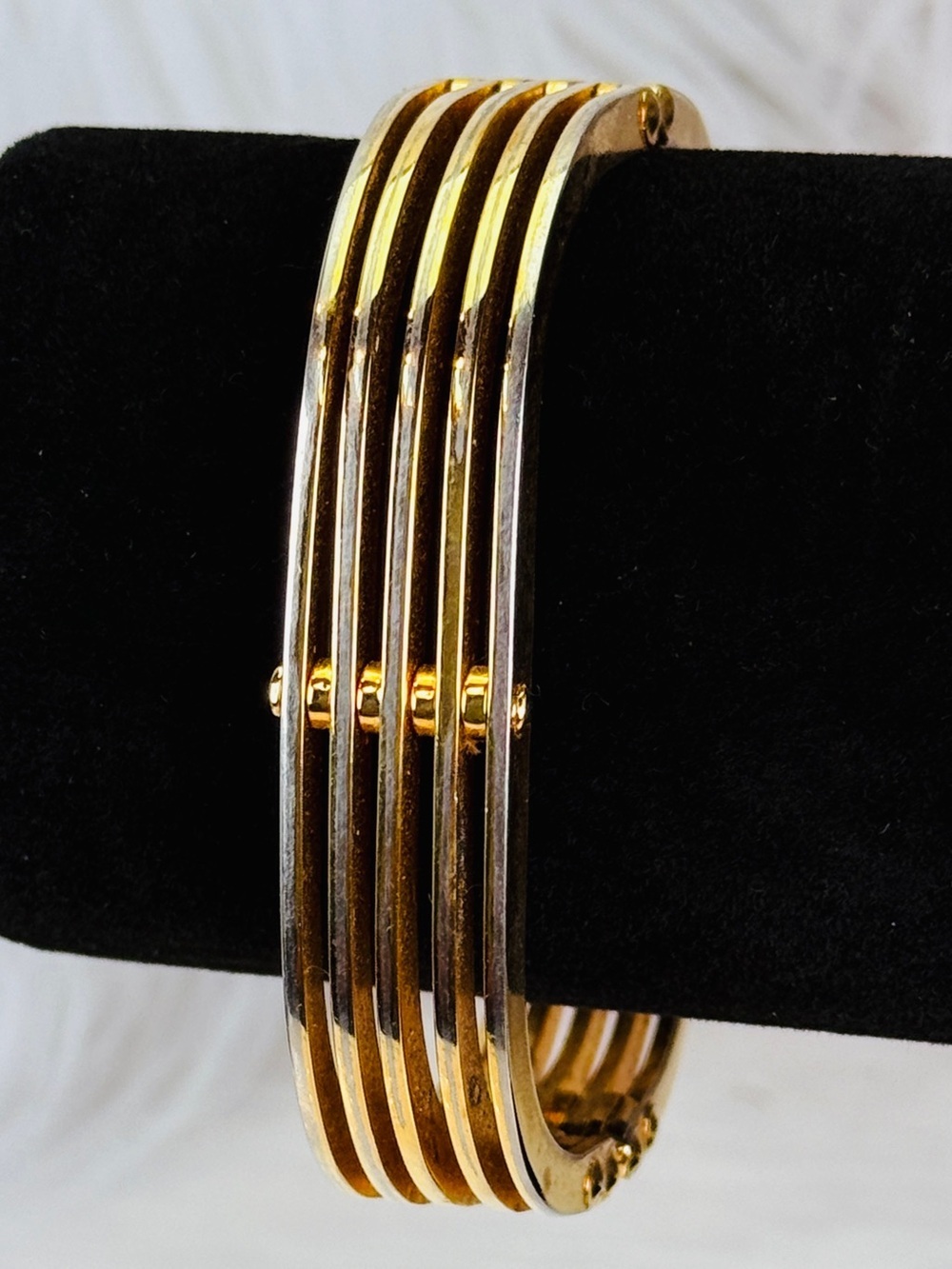 Vintage aged, goldtone, hinged bangle bracelet